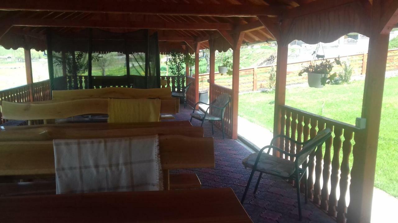 Casa Leonardo 호텔 Haţeg 외부 사진